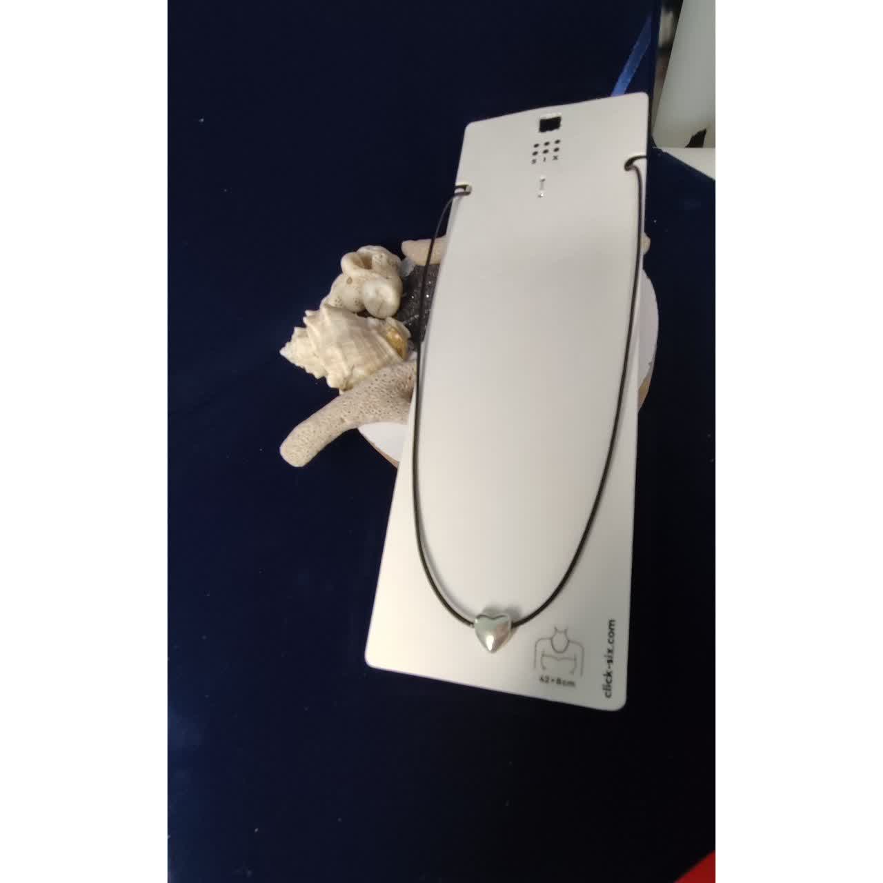 گردنبند نخ مینیمال با پلاک قلب استیل