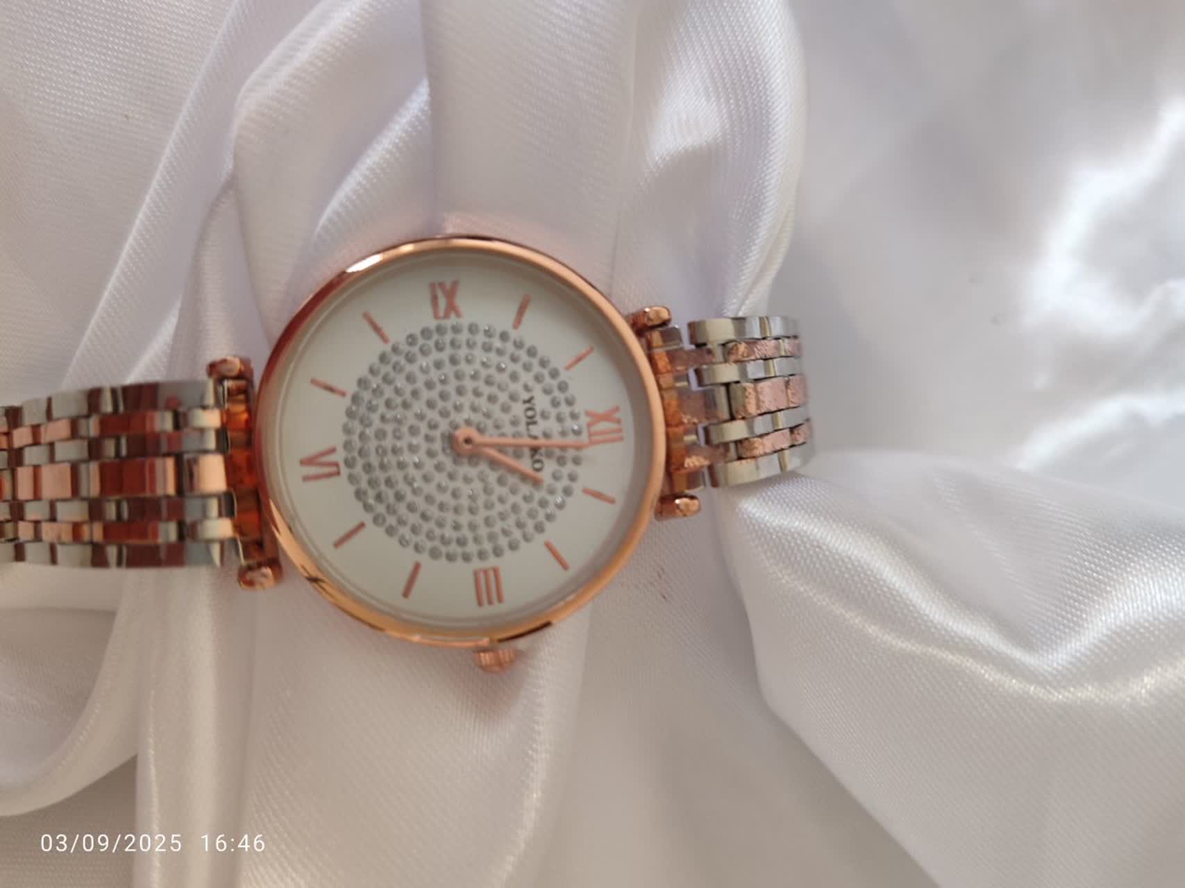 ساعت مچی زنانه استیل رنگ ثابت نقره ای و مسی